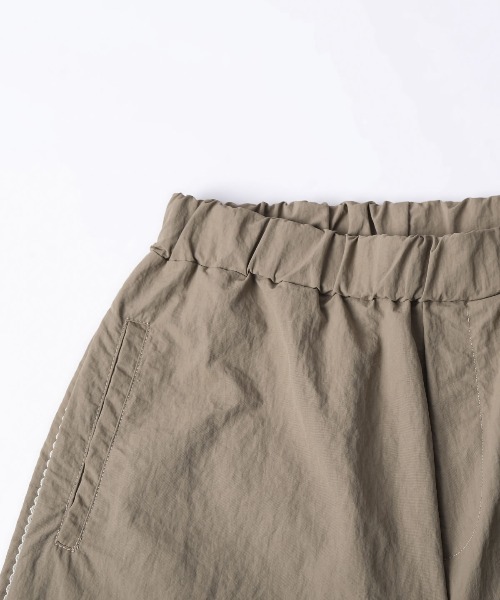 La-gemme(ラジェム)の「サイドレースライントラックパンツ(その他パンツ・レディース・ダークブラウン/ベージュ/ブラック・L/M)」の5枚目の写真