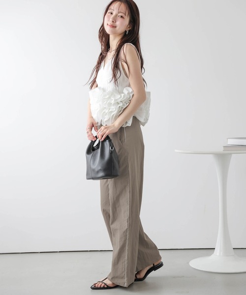 La-gemme(ラジェム)の「サイドレースライントラックパンツ(その他パンツ・レディース・ダークブラウン/ベージュ/ブラック・L/M)」の15枚目の写真