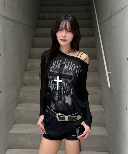 ZIPPER CLUB（ZIPPER CLUB ジッパークラブ）の「lace cross motif knit（ニット/セーター・レディース・ブラック/ホワイト・SMALL/MEDIUM）」の2枚目の写真