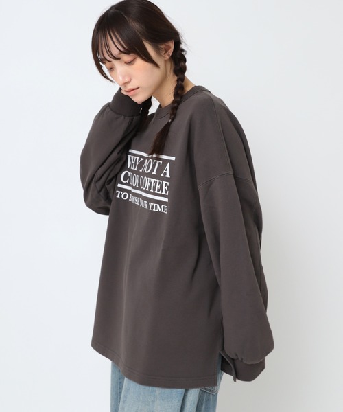 URCH RNA(アーチ アールエヌエー)の「M2553 ”コーヒーどうですか”プリントビッグプルオーバー(Tシャツ/カットソー・レディース・シルバー系その他/チョコ/チャコール・FREE)」の5枚目の写真
