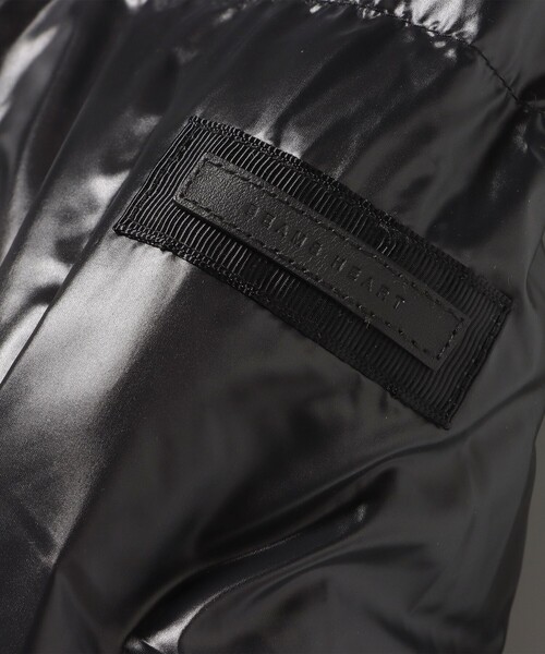 BEAMS HEART（ビームスハート）の「【650フィルパワー＆ホワイトダックダウン】シャイニー フード ダウン ジャケット/Shiny Hooded Down Jacket（フード着脱可能・レギュラーフィット）（ダウンジャケット/コート・メンズ・ブラック/ネイビー・S/M/L/XL）」の21枚目の写真