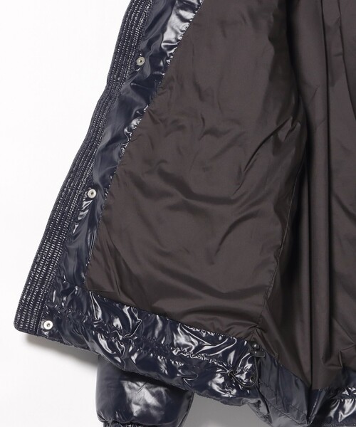 BEAMS HEART（ビームスハート）の「【650フィルパワー＆ホワイトダックダウン】シャイニー フード ダウン ジャケット/Shiny Hooded Down Jacket（フード着脱可能・レギュラーフィット）（ダウンジャケット/コート・メンズ・ブラック/ネイビー・S/M/L/XL）」の22枚目の写真