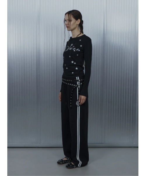 SETUPEXE(セットアップイーエックスイー)の「A'GEM/9 × .kom 『SETUPEXE/セットアップイーエックスイー』 STAR HENLEY NECK TOP/スター&ロゴ アシンメトリーボタン長袖Tシャツ(Tシャツ/カットソー・レディース・ブラック/ホワイト/イエロー・FREE)」の20枚目の写真