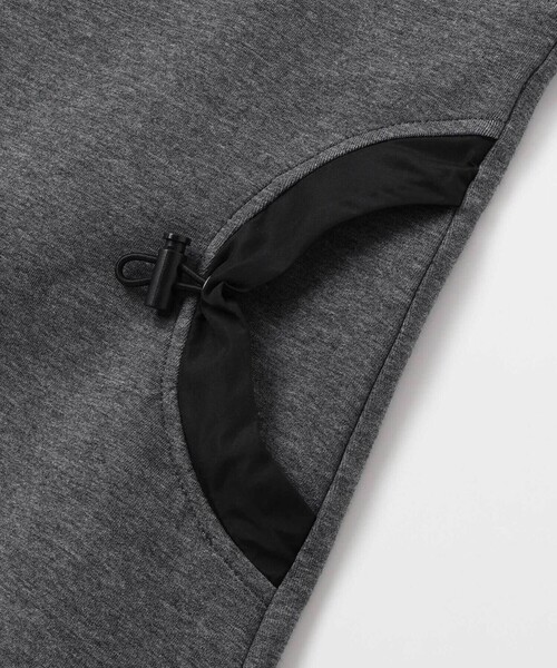 BeBe（ベベ）の「ポンチタフタ切り替えサークルポケットジャンパースカート(90~150cm)（ジャンパースカート・キッズ・グレー・90cm/150cm/130cm/120cm/100cm/110cm/140cm）」の9枚目の写真