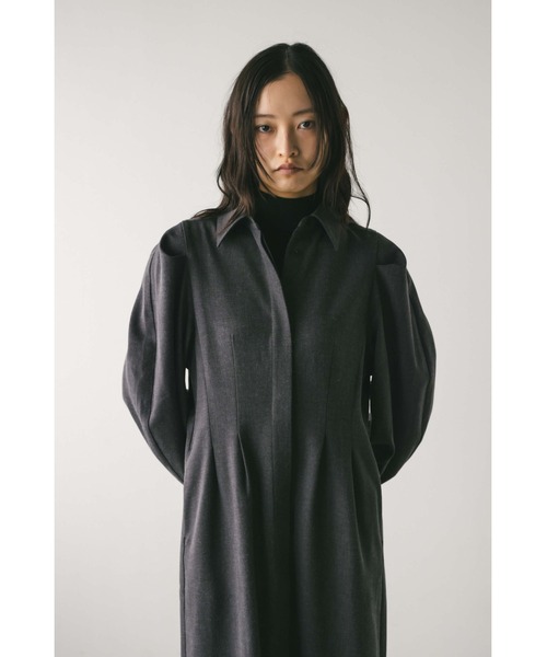 STYLEMIXER(スタイルミキサー)の「ショルダータックワンピース(ワンピース・レディース・ライトブラウン/チャコールグレー・SMALL/MEDIUM)」の16枚目の写真