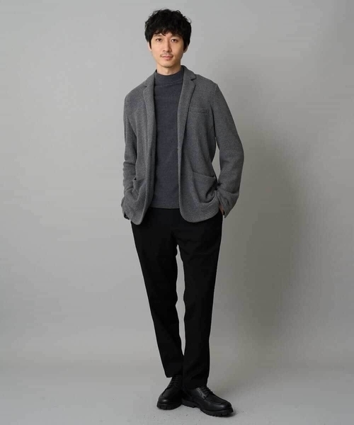 a.v.v(アーヴェヴェ)の「カチオンストレッチモックネックスTシャツ〈ON/OFF SERIES〉(Tシャツ/カットソー・メンズ・チャコールグレー/ブラック・50/48/46/44)」の9枚目の写真