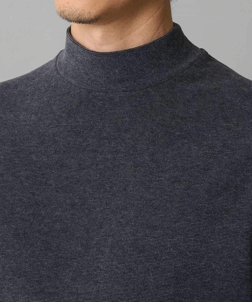 a.v.v(アーヴェヴェ)の「カチオンストレッチモックネックスTシャツ〈ON/OFF SERIES〉(Tシャツ/カットソー・メンズ・チャコールグレー/ブラック・50/48/46/44)」の17枚目の写真