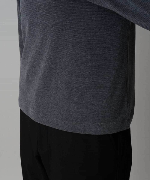 a.v.v(アーヴェヴェ)の「カチオンストレッチモックネックスTシャツ〈ON/OFF SERIES〉(Tシャツ/カットソー・メンズ・チャコールグレー/ブラック・50/48/46/44)」の19枚目の写真