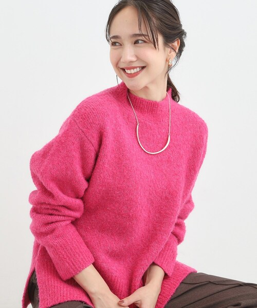 DRESKIP（ドレスキップ）の「【S-LL】ほんのりラメで華やか ふわふわハイネックニット（ニット/セーター・レディース・オフホワイト/スモーキーグリーン系/ライトグレー/ピンク系・01/02/03/04）」の4枚目の写真