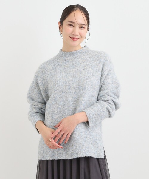 DRESKIP（ドレスキップ）の「【S-LL】ほんのりラメで華やか ふわふわハイネックニット（ニット/セーター・レディース・オフホワイト/スモーキーグリーン系/ライトグレー/ピンク系・01/02/03/04）」の9枚目の写真