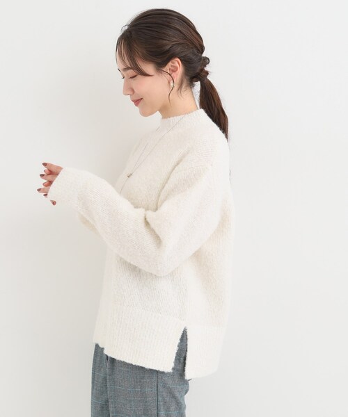 DRESKIP（ドレスキップ）の「【S-LL】ほんのりラメで華やか ふわふわハイネックニット（ニット/セーター・レディース・オフホワイト/スモーキーグリーン系/ライトグレー/ピンク系・01/02/03/04）」の14枚目の写真