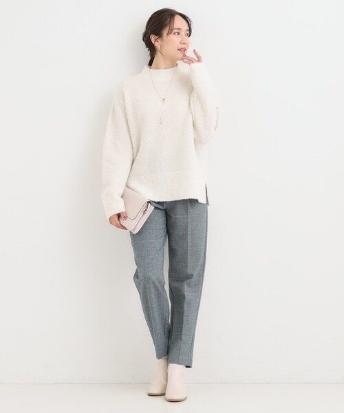 DRESKIP（ドレスキップ）の「【S-LL】ほんのりラメで華やか ふわふわハイネックニット（ニット/セーター・レディース・オフホワイト/スモーキーグリーン系/ライトグレー/ピンク系・01/02/03/04）」の15枚目の写真