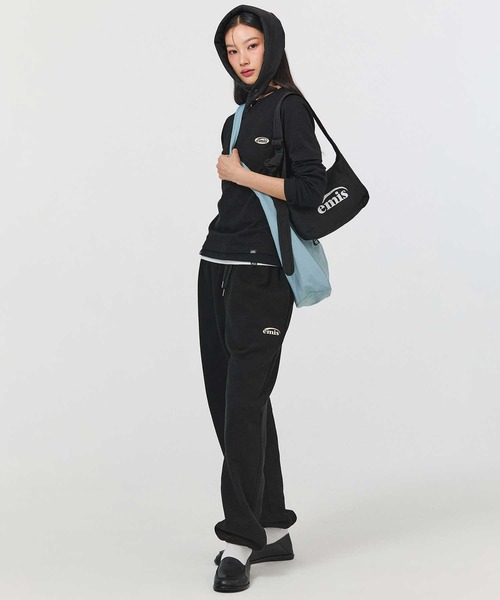 EMIS(イミス)の「NYLON MINI CROSSBODY BAG(メッセンジャーバッグ・レディース・ブラック/アイボリー/レッド・FREE)」の21枚目の写真