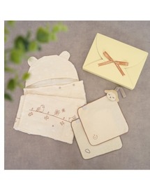 Hoppetta（ホッペッタ）の「【Hoppetta(ホッペッタ)】バスポンチョりんご&チャームハンカチ モワ ギフトセット（ベビーギフト・キッズ）」