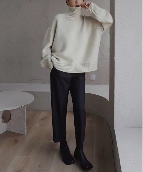 NEW GENTLEMAN(ニュージェントルマン)の「ミア タートルネック ルーズニット(ニット/セーター・レディース・モカ/ネイビー/ホワイト/ブラック/グレイッシュベージュ/ワイン/グレー・FREE)」の8枚目の写真