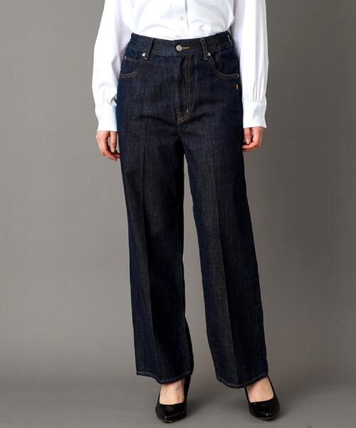 DRESSTERIOR（ドレステリア）の「センタープレスストレートデニム（デニムパンツ・レディース・ブルー系その他・34/36/38/40）」の3枚目の写真