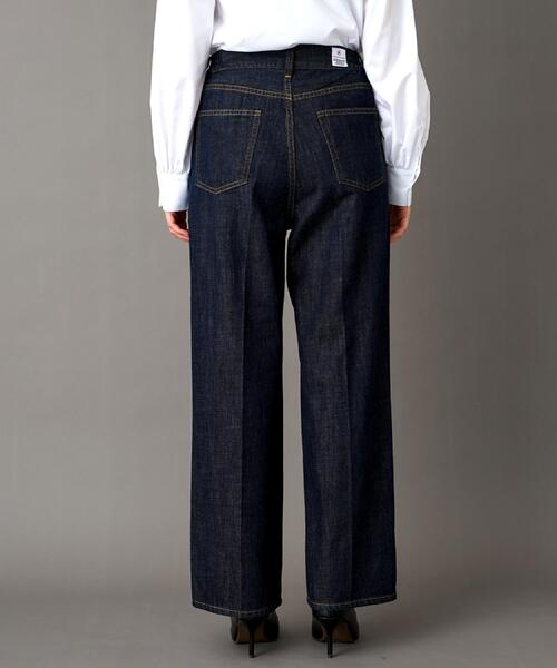 DRESSTERIOR（ドレステリア）の「センタープレスストレートデニム（デニムパンツ・レディース・ブルー系その他・34/36/38/40）」の6枚目の写真