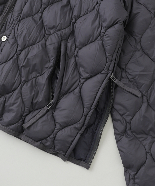 TAION(タイオン)の「TAION / タイオン M65 LINER W-ZIP SHORT DOWN JKT(ダウンジャケット/コート・メンズ・ブラック/カーキ/チャコールグレー/ベージュ・MEDIUM/LARGE/X-LARGE)」の21枚目の写真