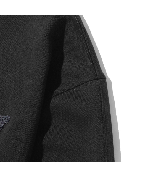 F.ILLUMINATE(フィルミネイト)の「FLM ブークルロゴスウェットシャツ-ブラック(スウェット・レディース・その他・SMALL/MEDIUM/LARGE)」の9枚目の写真