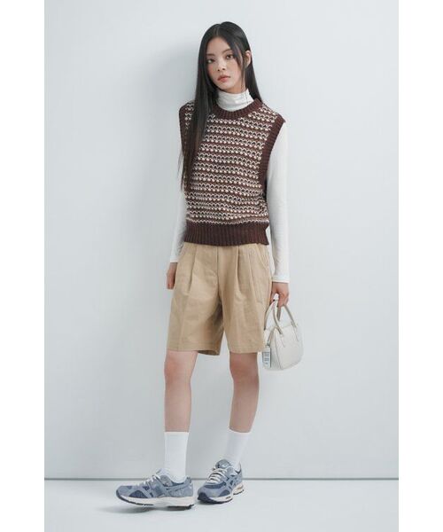 MUSINSA STANDARD WOMAN（ムシンサスタンダードウーマン）の「ウィメンズスリムクロップタートルネック長袖Tシャツ[クリーム]（Tシャツ/カットソー・レディース・その他・SMALL/MEDIUM/LARGE/X-SMALL）」の10枚目の写真