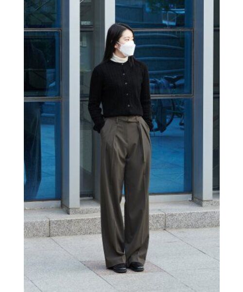 MUSINSA STANDARD WOMAN（ムシンサスタンダードウーマン）の「ウィメンズスリムクロップタートルネック長袖Tシャツ[クリーム]（Tシャツ/カットソー・レディース・その他・SMALL/MEDIUM/LARGE/X-SMALL）」の13枚目の写真