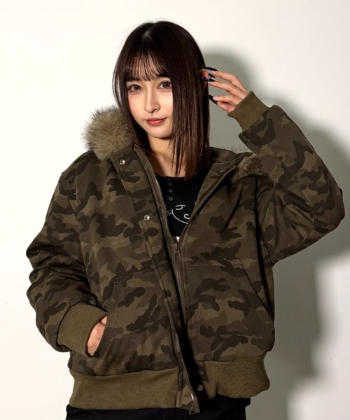 .KOM(ドットコム)の「A'GEM/9 × .kom 『.kom/ドットケーオーエム』Y2K カモフラファーフーディージャケット(その他アウター・レディース・カモフラージュ・FREE)」の4枚目の写真