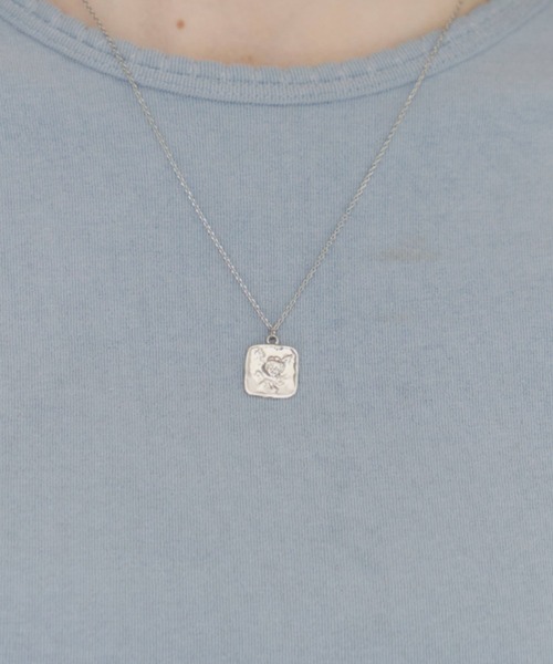 GIUNON(ジウノン)の「rose square plate necklace / ローズスクエアプレートネックレス(ネックレス・レディース・シルバー・FREE)」の22枚目の写真
