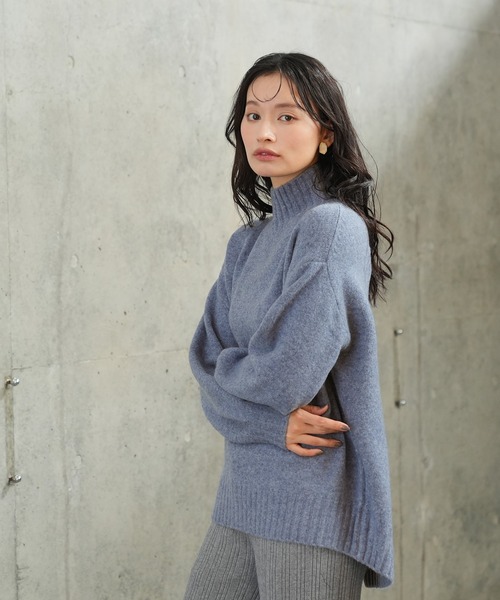 TRUDEA(トルディア)の「ミルドライクハイネックニット(ニット/セーター・レディース・アイボリー/ブルー/チャコールグレー/ピンク・MEDIUM)」の17枚目の写真