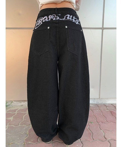 レタリングパッチブラックワイド生デニムパンツ