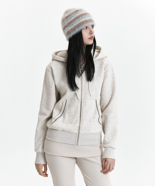 CURETTY(キュリティ)の「C VELVET LOGO FLEECE ZIP-UP HOODIE_OATMEAL(パーカー・レディース・オートミール・SMALL)」の5枚目の写真