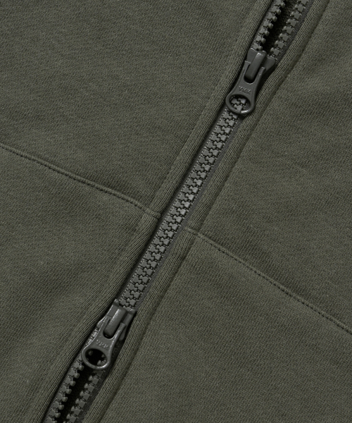 BROWNBREATH(ブラウンブレス)の「TAG HOOD ZIP UP - KHAKI(パーカー・メンズ・その他・MEDIUM/X-LARGE/2XL/LARGE/SMALL)」の4枚目の写真