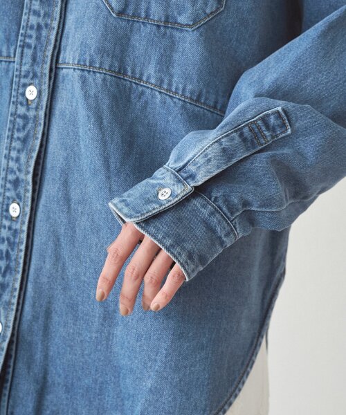 LOUNGEDRESS（ラウンジドレス）の「スウィッチデニムシャツ/ブルー