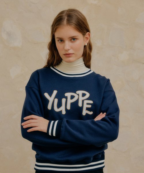 YUPPE(ヨッペ)の「LETTERING SWEATSHIRT_NAVY(スウェット・レディース・その他・FREE)」の2枚目の写真