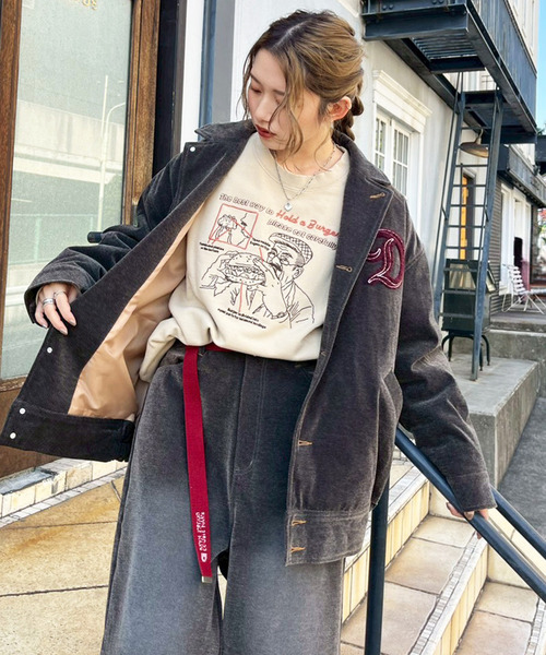 DOUBLE NAME(ダブルネーム)の「フロックツイル Dino CAFE BACK刺しゅうブルゾン(ブルゾン・レディース・ブラウン/ネイビー・FREE)」の5枚目の写真