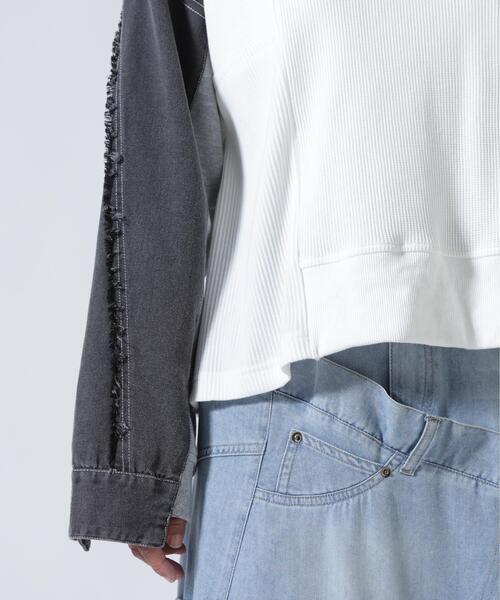 AULA AILA（アウラアイラ）の「AULA AILA/アウラアイラ/別注デニムコンビネーションプルオーバー（Tシャツ/カットソー・レディース・ブラック/ホワイト系2・0）」の11枚目の写真