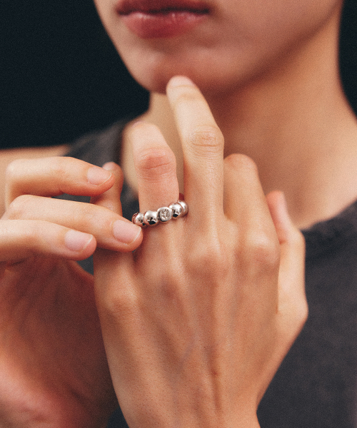 LOWOOL（ロウル）の「Cloud silver ring（リング・レディース・その他・8号 US-4/12号 US-6/19号 US-9h）」の4枚目の写真