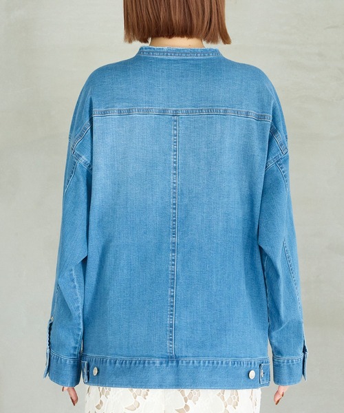 LAVEANGE（ラビアンジェ）の「ノーカラーデニムジャケット（デニムジャケット・レディース・ブルー・M/LL/3L/4L/5L）」の11枚目の写真