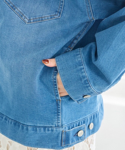 LAVEANGE（ラビアンジェ）の「ノーカラーデニムジャケット（デニムジャケット・レディース・ブルー・M/LL/3L/4L/5L）」の15枚目の写真