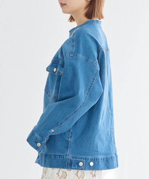 LAVEANGE（ラビアンジェ）の「ノーカラーデニムジャケット（デニムジャケット・レディース・ブルー・M/LL/3L/4L/5L）」の4枚目の写真
