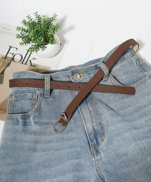 FUNALIVE（ファンアライブ）の「シンプル　V字型バックル 　スリムベルト（ベルト・レディース・ブラック/シルバー/ダークブラウン/レッド系その他/ブラウン・FREE）」の2枚目の写真