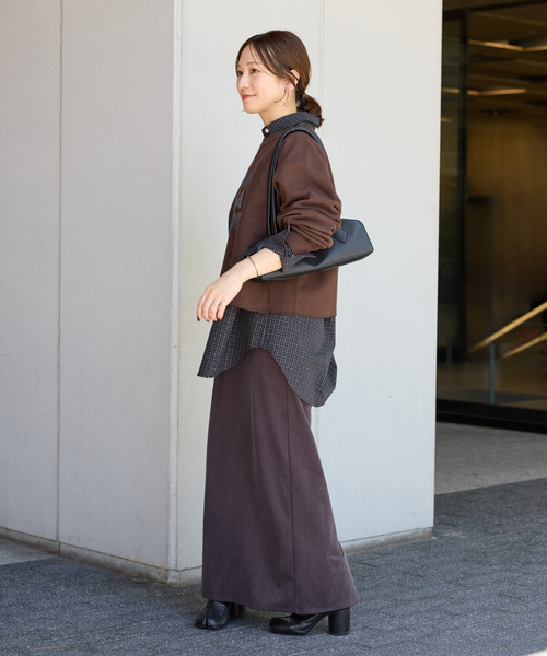 JOURNAL STANDARD（ジャーナルスタンダード）の「《追加》CROPPED LOGO SWEAT（スウェット・レディース・ブラウン/アイボリー/ブラック/ブラック系その他・FREE）」の22枚目の写真