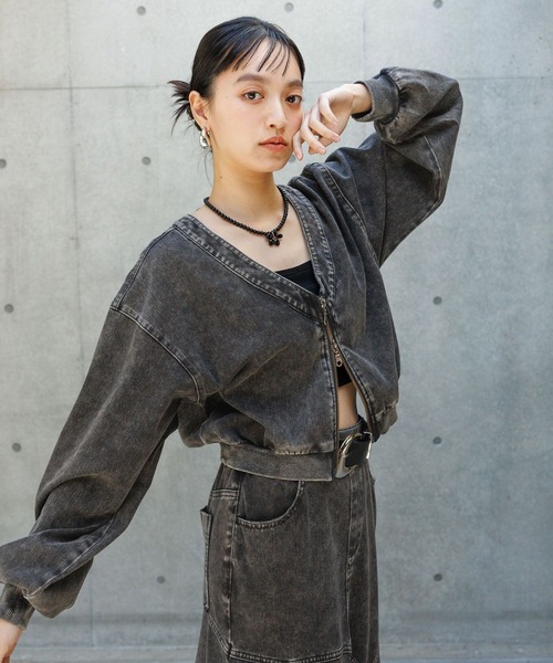 PAGEBOY（ページボーイ）の「＜まるでデニム見え！/紫外線カット/接触冷感＞マルデニZIPボレロ（カーディガン/ボレロ・レディース・ブラック/ブルー・FREE）」の3枚目の写真