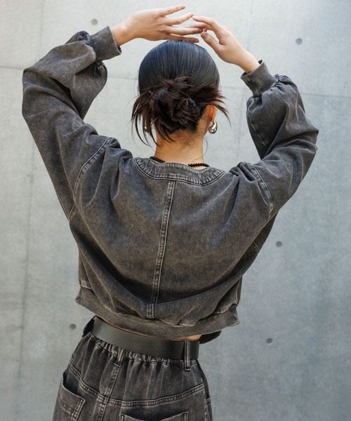 PAGEBOY（ページボーイ）の「＜まるでデニム見え！/紫外線カット/接触冷感＞マルデニZIPボレロ（カーディガン/ボレロ・レディース・ブラック/ブルー・FREE）」の6枚目の写真