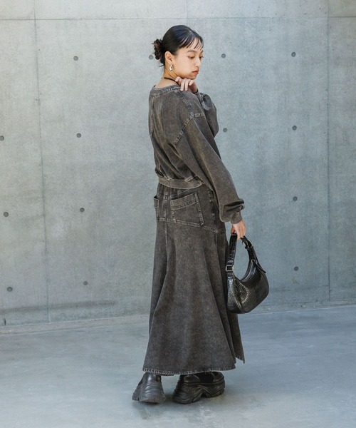 PAGEBOY（ページボーイ）の「＜まるでデニム見え！/紫外線カット/接触冷感＞マルデニZIPボレロ（カーディガン/ボレロ・レディース・ブラック/ブルー・FREE）」の10枚目の写真