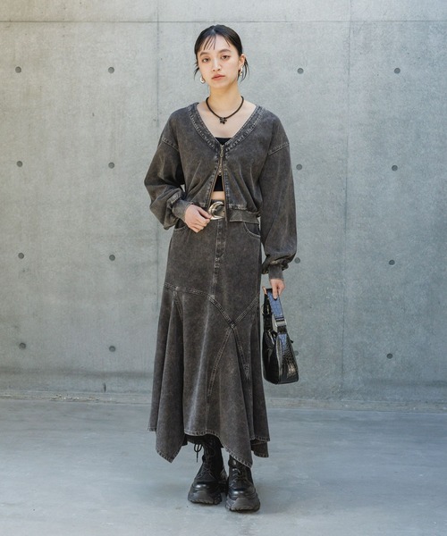 PAGEBOY（ページボーイ）の「＜まるでデニム見え！/紫外線カット/接触冷感＞マルデニZIPボレロ（カーディガン/ボレロ・レディース・ブラック/ブルー・FREE）」の7枚目の写真