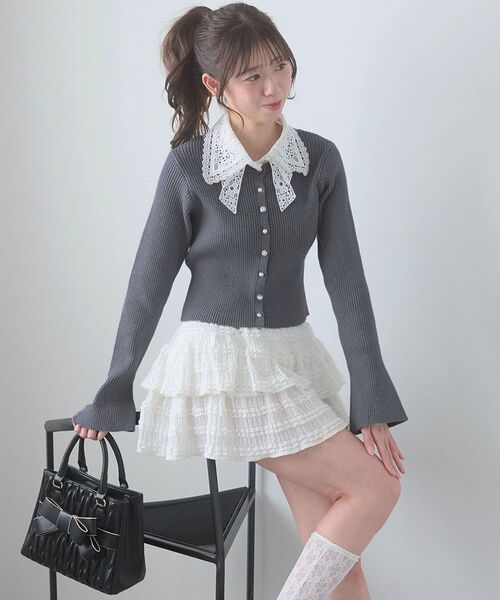 MAJESTIC LEGON(マジェスティックレゴン)の「リボンレース襟ニットカーディガン(カーディガン/ボレロ・レディース・アイボリー/ブラック/ピンク/ライトグレー/チャコールグレー・MEDIUM)」の1枚目の写真