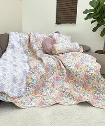 LAURA ASHLEY（ローラアシュレイ）の「エヴァリンガムメドウ柄 水洗いキルトマルチカバー 200×200cm（寝具）」