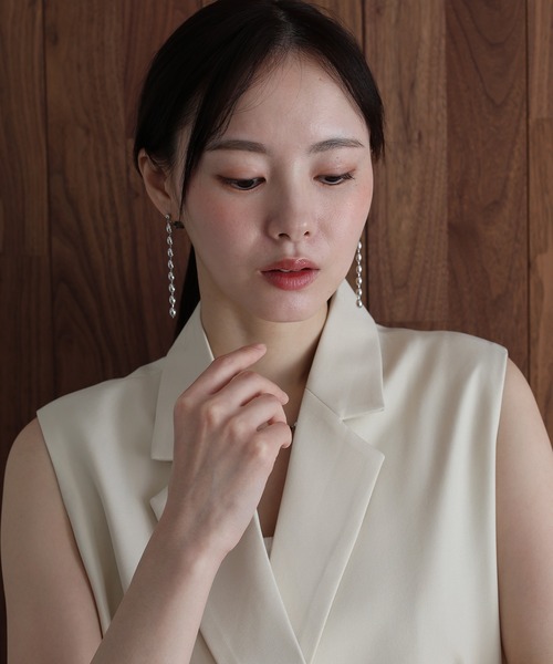 J by blue(ジェイバイブルー)の「オーバルボールチェーンピアス / ニッケルフリー(ピアス(両耳用)・レディース・シルバー/ゴールド・FREE)」の9枚目の写真