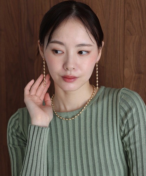 J by blue(ジェイバイブルー)の「オーバルボールチェーンピアス / ニッケルフリー(ピアス(両耳用)・レディース・シルバー/ゴールド・FREE)」の6枚目の写真