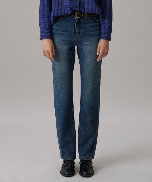 TTUDEMENT(トュードメント)の「SLIM STRAIGHT DENIM PANTS_DEEP BLUE(デニムパンツ・レディース・その他・S/M/L)」の4枚目の写真